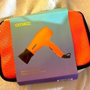 Amika mini ionic hair dryer. 1000 watt. Travel pouch. BRAND NEW! Coral pink.